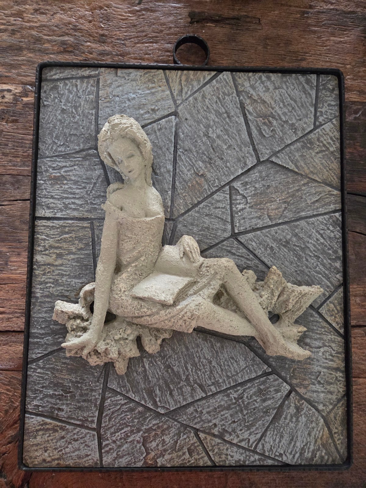 vintage wandornament reliëf, Ophalen