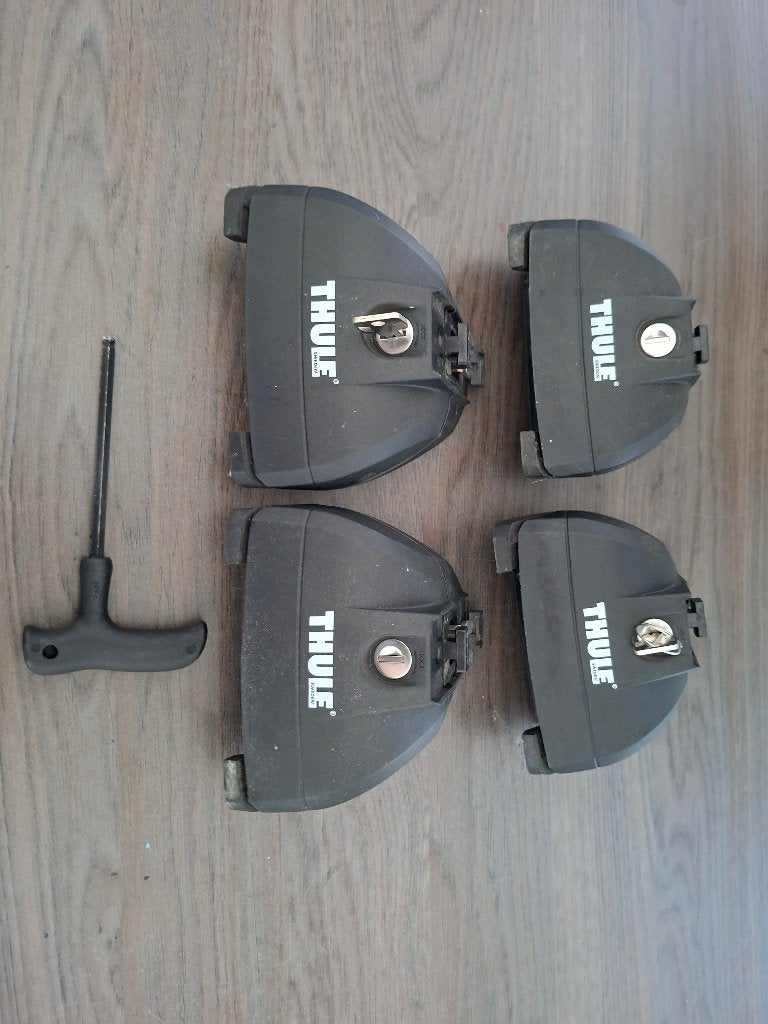 Thule Rapid System 753 Voetenset +  Thule Kit 4012, Ophalen of Verzenden, Gebruikt