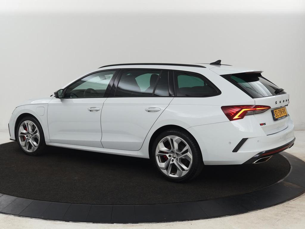 Skoda Octavia 1.4 TSI RS iV PHEV | Stoelverwarming | Head-Up, Auto's, Skoda, Stof, Gebruikt, Euro 6, 4 cilinders