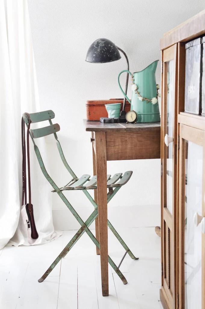 Vintage franse café klap stoel in originele verf ROOZES, Antiek en Kunst, Curiosa en Brocante, Ophalen of Verzenden