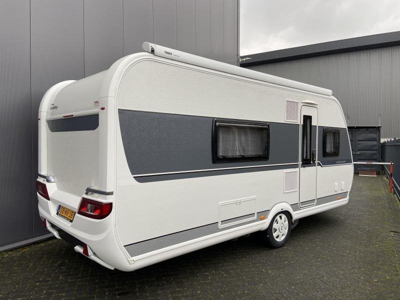 Hobby 495 WFB Excellent 2020, Caravans en Kamperen, Caravans, Omvormbare zithoek, Rondzit, 7 tot 8 meter, Particulier