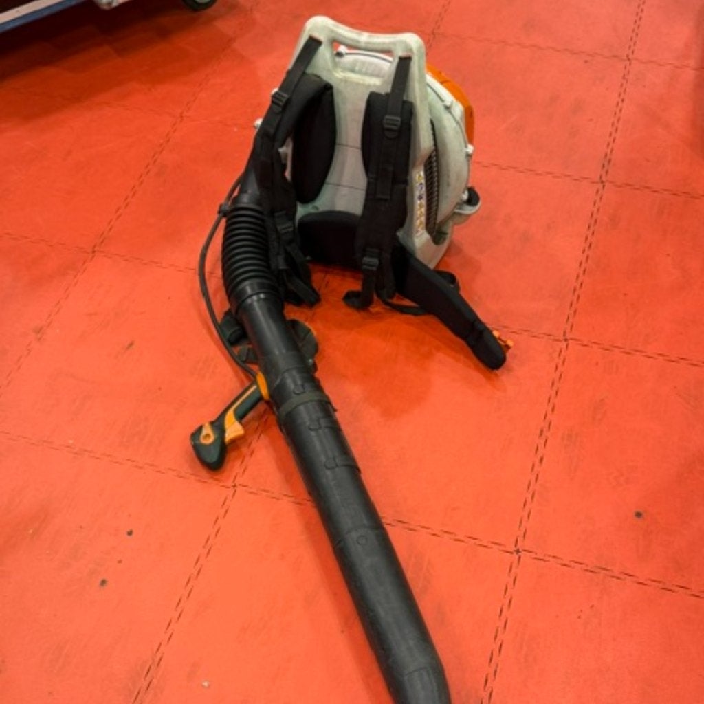 Stihl bladblazer BR600 prima staat, start goed, Tuin en Terras, Stihl, Gebruikt, Support@stihl.com, Tihl Inc., 536 Viking Dr, Virginia Beach, 
VA 23452
USA