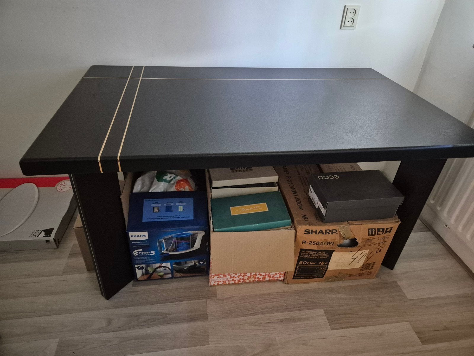 Bank, bed,tafel en kast. Te koop., Ophalen