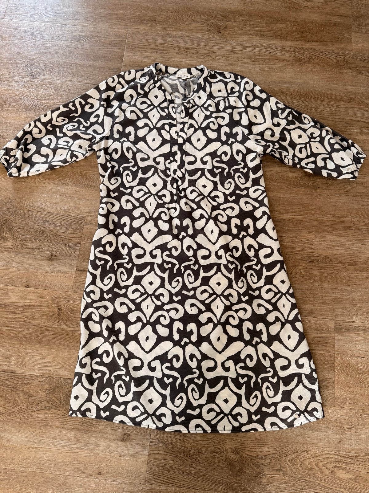 ZUSSS Jurk met print - Maat L, Kleding | Dames, Jurken, Zwart, Maat 42/44 (L), Ophalen of Verzenden, Zo goed als nieuw