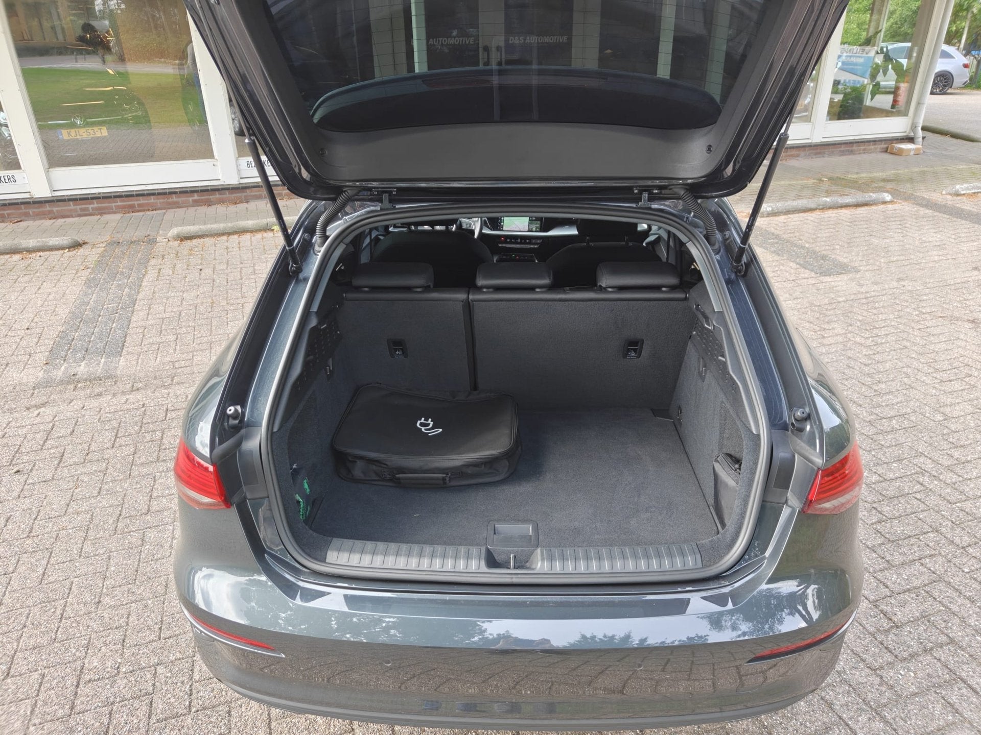 Foto 7 van Audi A3 Sportback 40 TFSI e Advanced edition KEYLESS/STOELVE