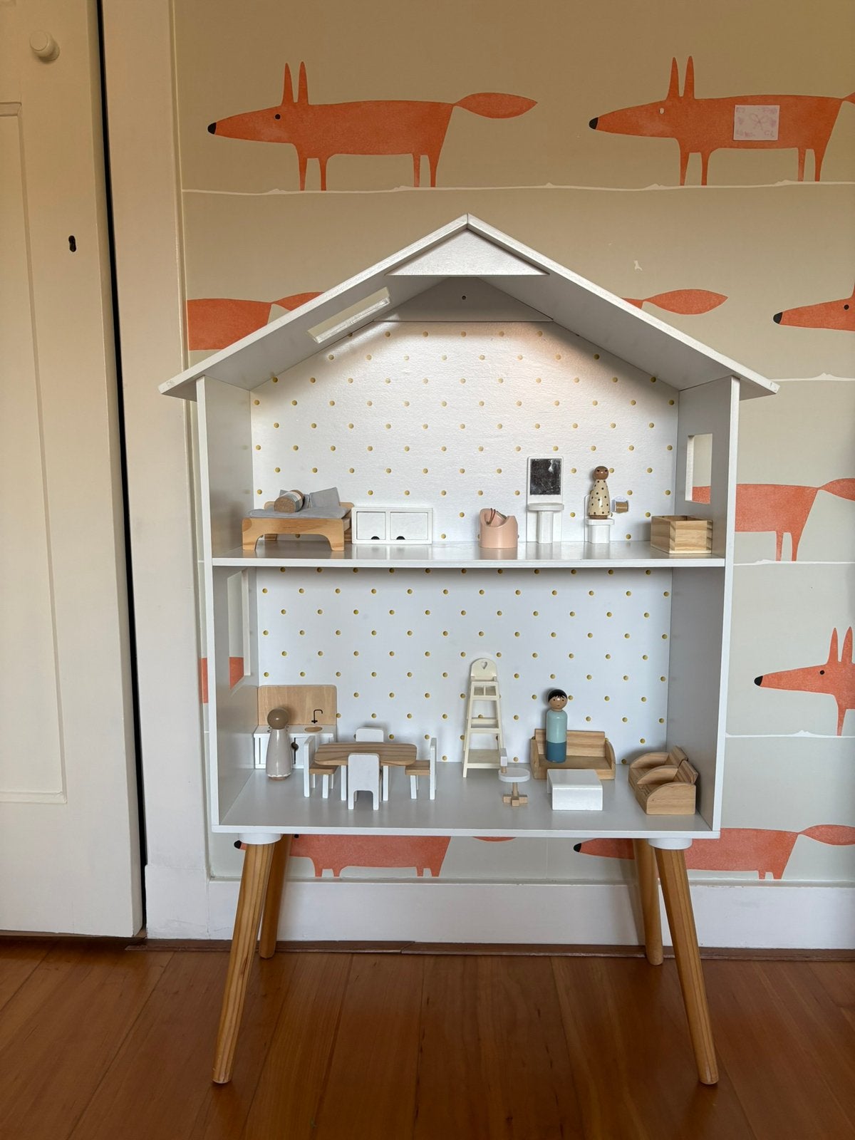 Poppenhuis Petite Amelie met meubels, Ophalen, Zo goed als nieuw, Poppenhuis