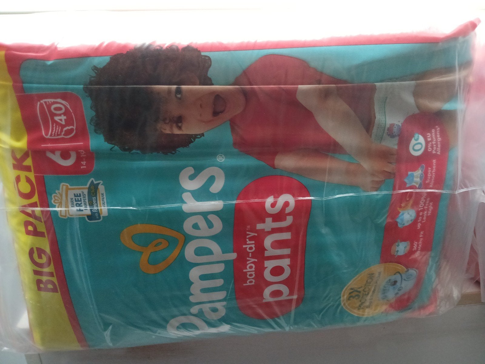 Vier dichte verpakkingen Pampers Baby-Dry Pants maat 6, Ophalen of Verzenden, Nieuw