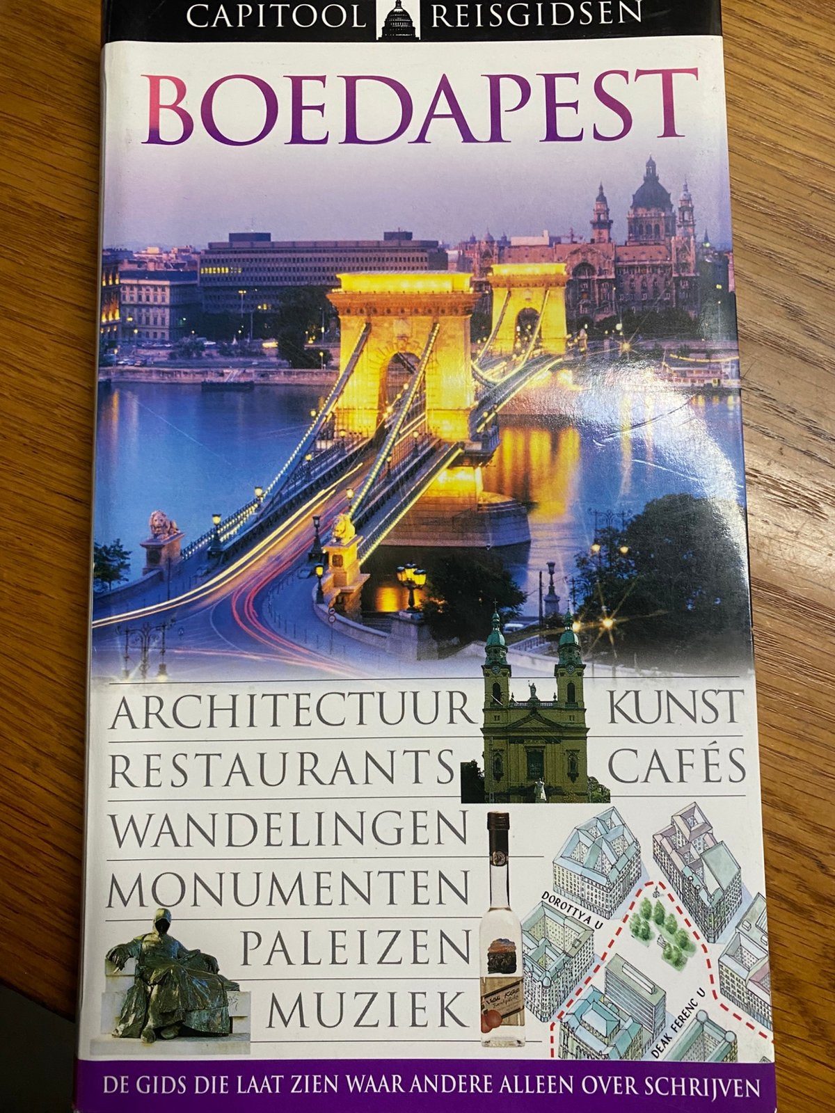 Capitool Reisgidsen  - Boedapest, Boeken, Reisgidsen, Ophalen of Verzenden, Europa, Reisgids of -boek, Capitool