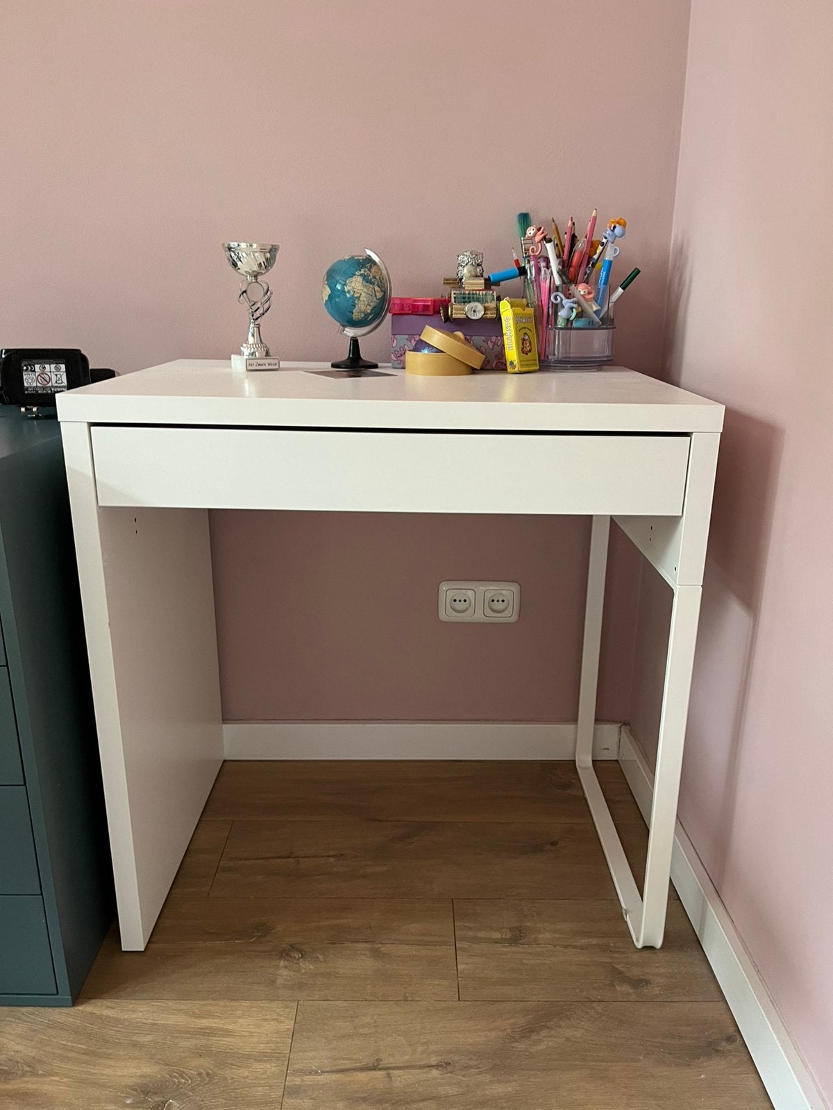 Ikea bureau Micke, Ophalen, Zo goed als nieuw