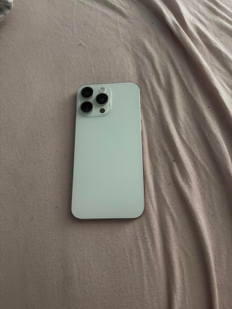 iPhone 15 Pro Max e-sim  - Zo goed als nieuw, Telecommunicatie, Mobiele telefoons | Apple iPhone, 256 GB, Zwart, IPhone 15 Pro Max