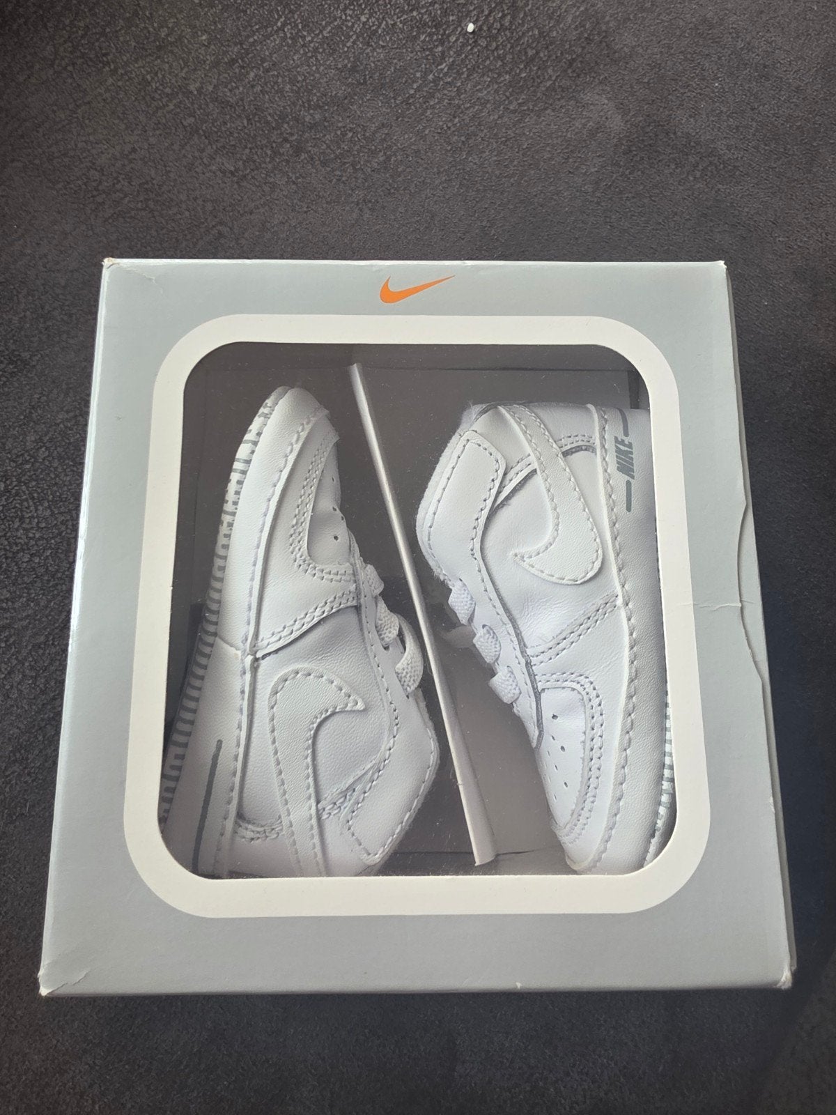 Nieuwe Nike Force 1 baby schoentjes - ideaal kraamcadeau, Schoentjes, Jongetje of Meisje, Nieuw, Ophalen of Verzenden