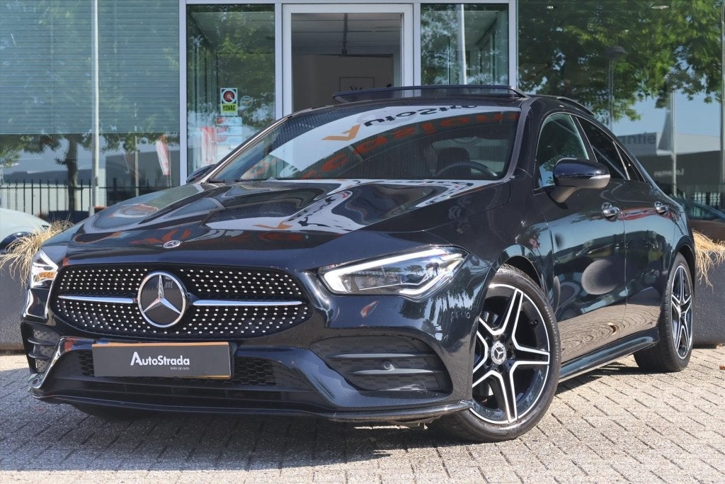 Mercedes-Benz CLA-Klasse Coupé 180 AMG-Line Pano | Memory |, Auto's, Automaat, CLA, Gebruikt, 4 cilinders