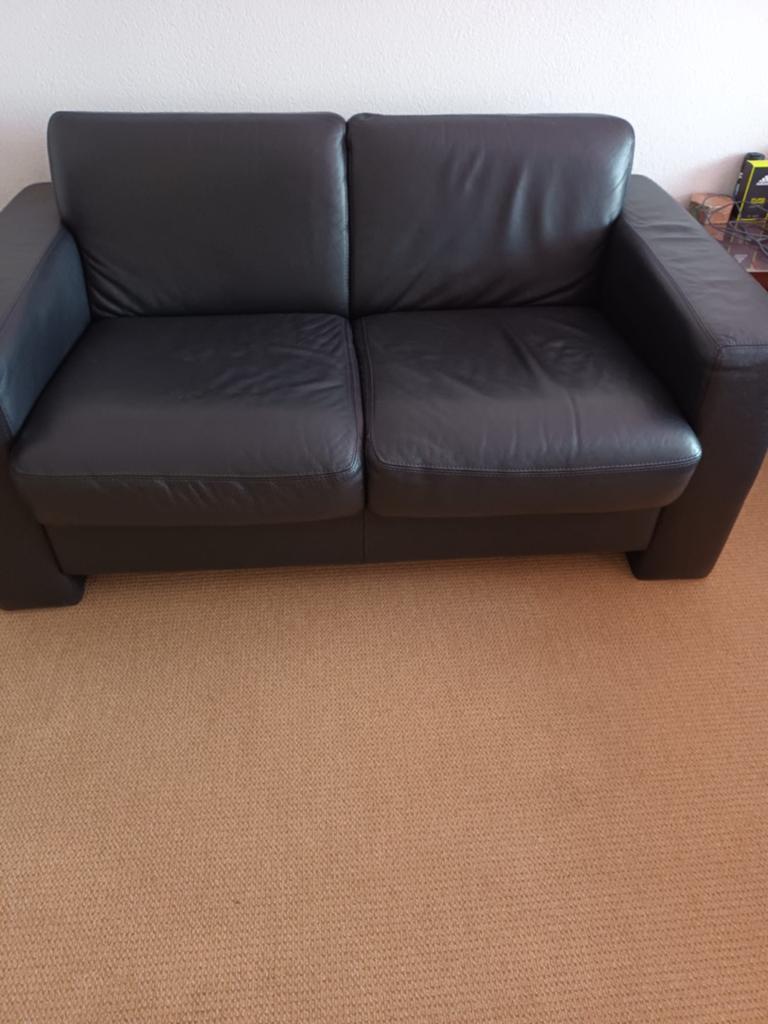Comfortabele 2-zits leren bank - Zo goed als nieuw, Huis en Inrichting, Banken | Bankstellen, Ophalen, 150 tot 200 cm, Tweepersoons