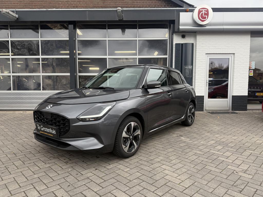 Suzuki Swift 1.2 Style Smart Hybrid (bj 2025), Voorwielaandrijving, Gebruikt, 894 kg, 400 kg