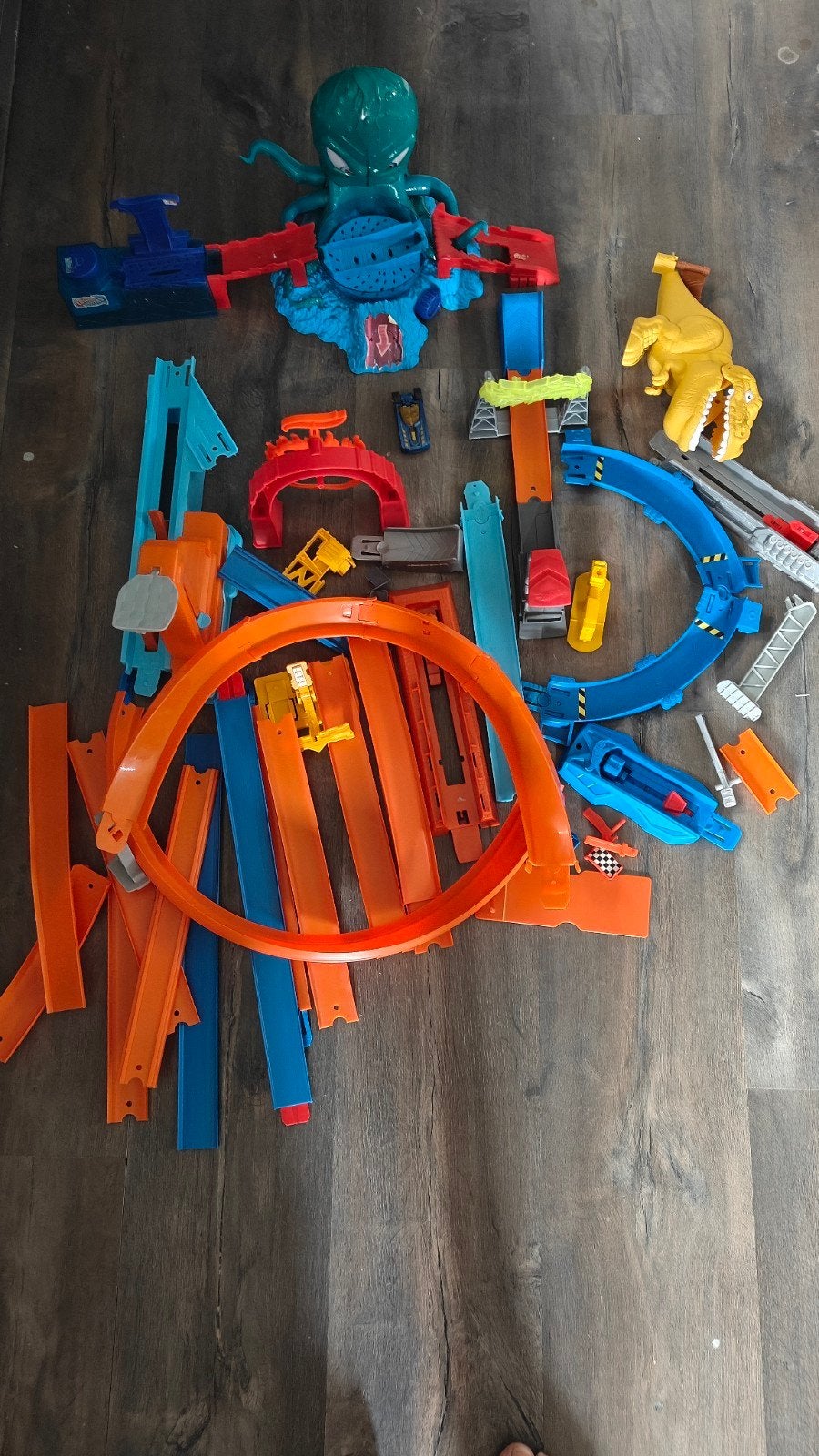 Hot Wheels onderdelen met octopus en dinosaurus, Ophalen, Gebruikt, Handmatig, Hot Wheels