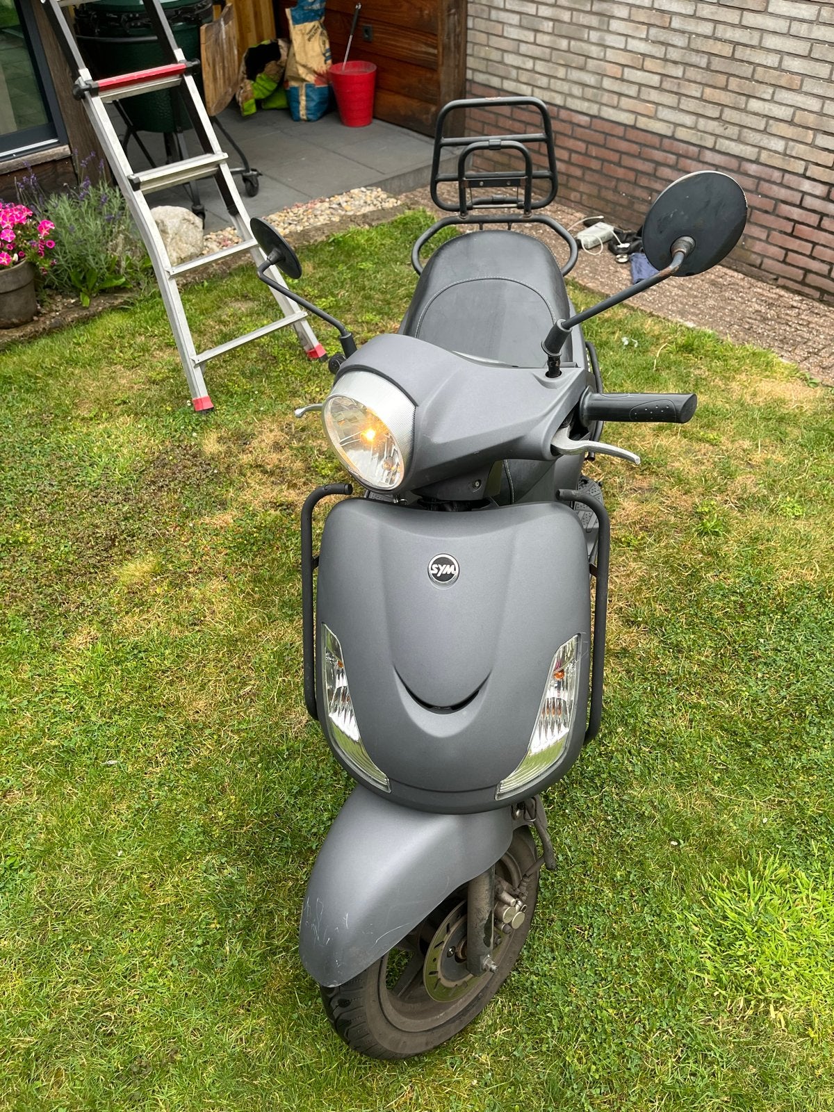 Sym Fiddle II 50cc Scooter - Grijs, Goede Staat, Fietsen en Brommers, Snorfietsen en Snorscooters, Ophalen, Gebruikt, SYM, Benzine