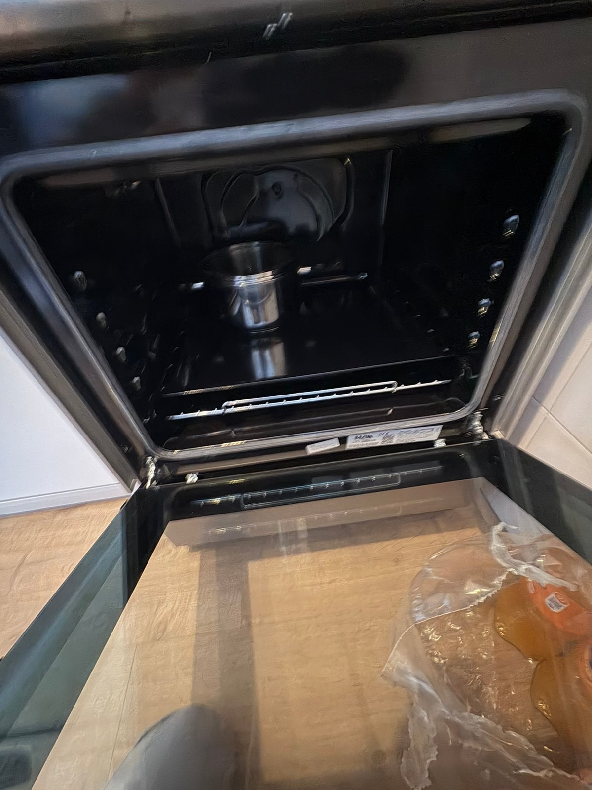 Oven met afzuiger, Ophalen, Hete lucht, 4 kookzones, Zo goed als nieuw