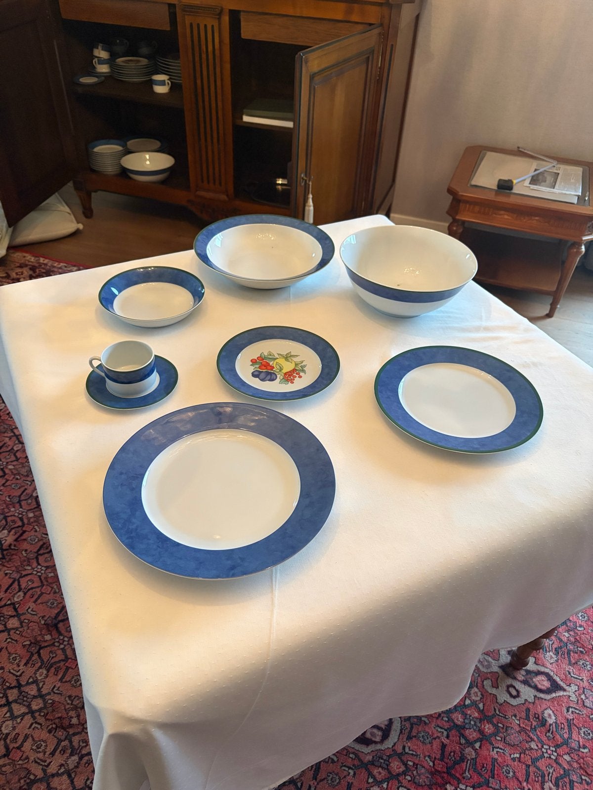 Servies set - borden, kommen en kop en schotel, Ophalen, Gebruikt, Compleet servies, Klassiek