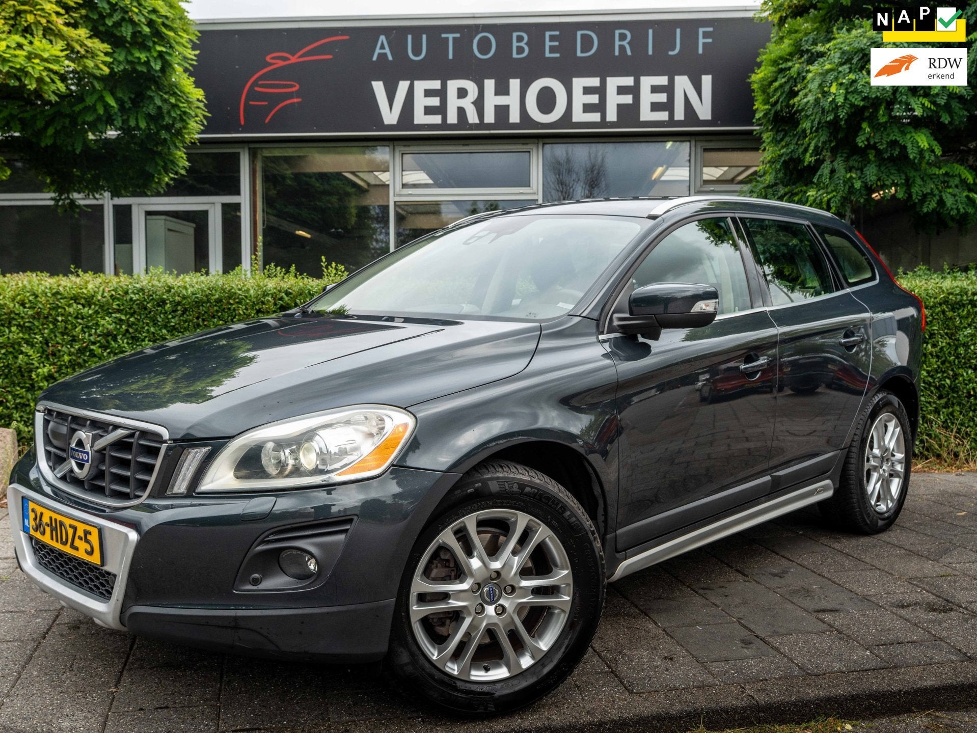 Volvo XC60 3.0 T6 AWD Summum | AUTOMAAT | FULL OPTION | PARK, Automaat, Dealer onderhouden, Gebruikt, 2953 cc