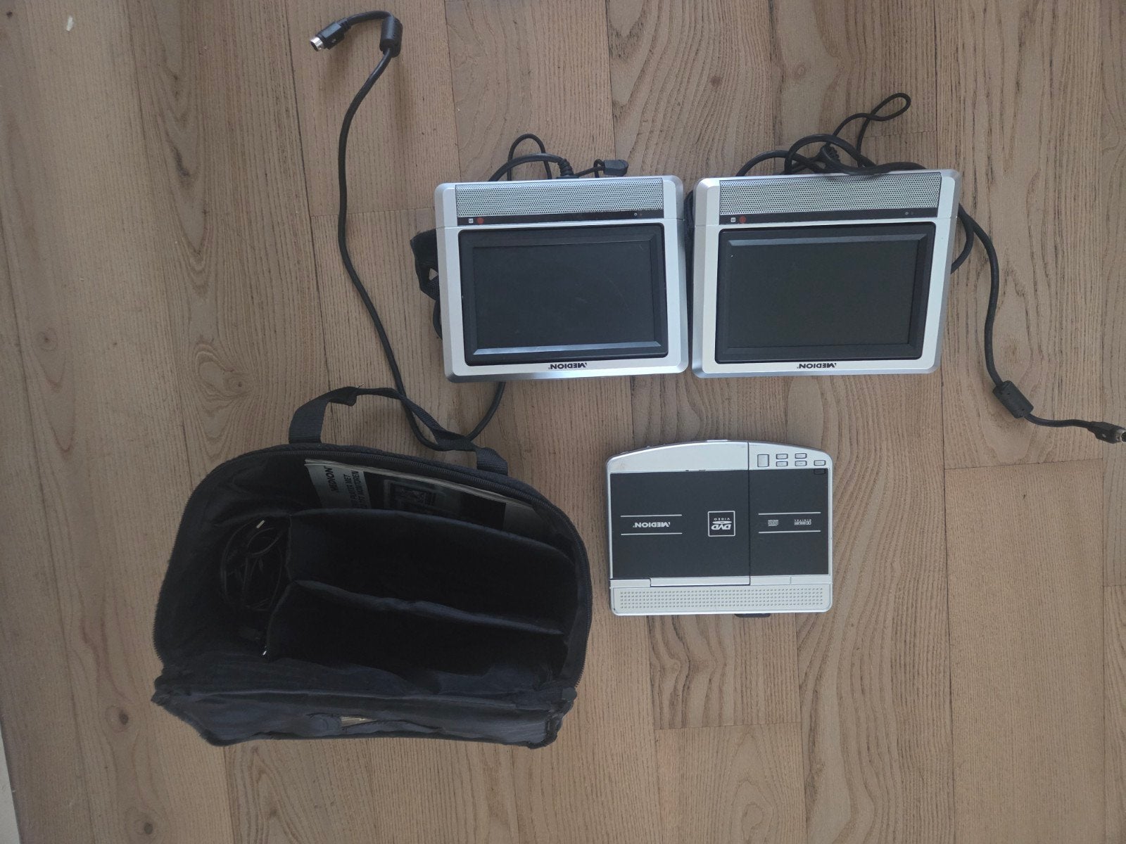 Medion Autoschermen met DVD Speler - Ideaal voor onderweg, Gebruikt, Draagbaar, Ophalen, Overige merken