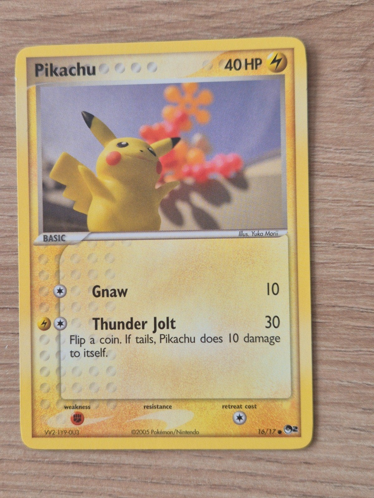 Pikachu Pokémon Kaart 16/17 (2005) - Yuka Morii POP series 2, Verzenden, Zo goed als nieuw, Losse kaart