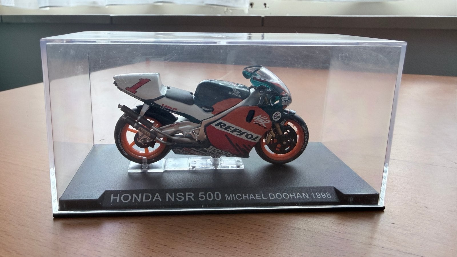 Honda NSR 500 Michael Doohan 1998 Schaalmodel 1:24, Overige merken, Ophalen of Verzenden, Zo goed als nieuw, Groter dan 1:32