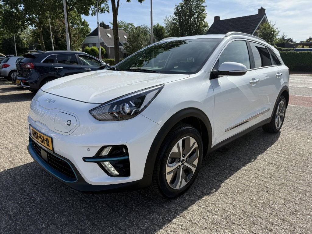 Kia e-Niro Dyn.PlusLine 64kWh Snelladen Warmtep (bj 2022), Auto's, 0 cilinders, Gebruikt, 1712 kg, Leder en Stof