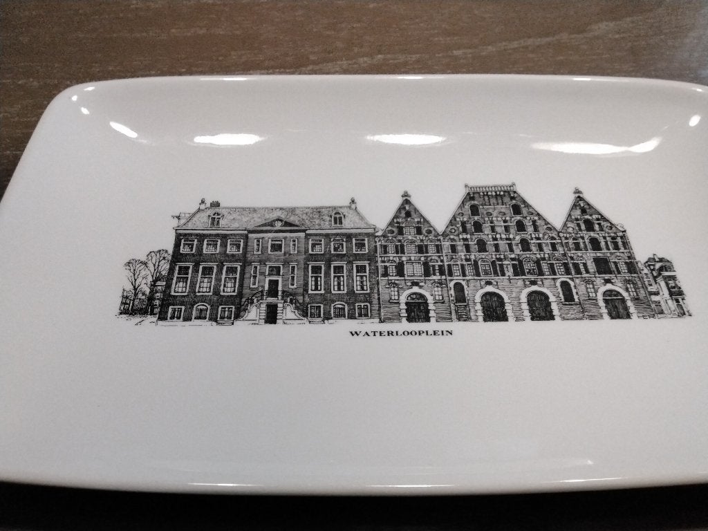 antieke cake schaal met afbeelding van Waterlooplein, Overige merken, Ophalen of Verzenden, Overige stijlen, Aardewerk