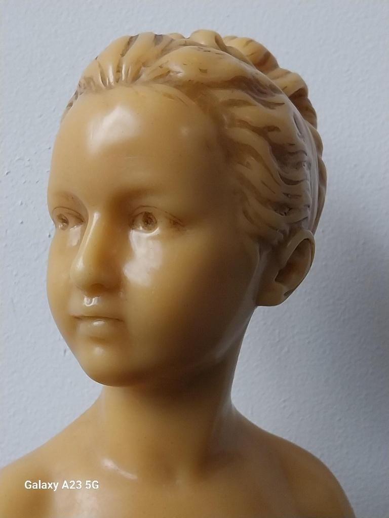 Antiek was borstbeeld meisje Houdon stijl 1900 houten sokkel, Natuurlijk materiaal, Buste, Ophalen of Verzenden, Beige