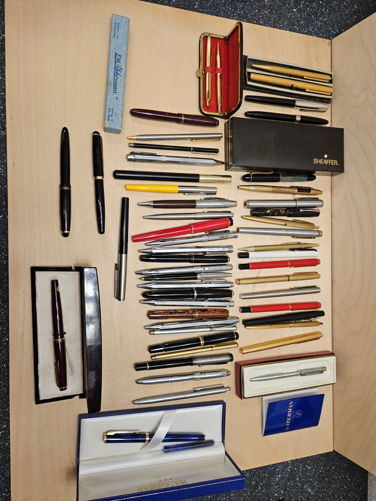 Pennencollectie: Waterman, Parker, Sheaffer, Montb, Gebruikt, Balpen, Met doosje, Ophalen of Verzenden