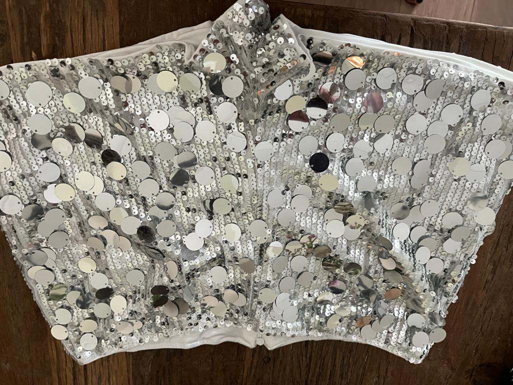 Zilveren pailletten broekje - feestelijk en glamoureus, Kleding | Dames, Gelegenheidskleding, Maat 38/40 (M), Overige typen, Overige kleuren