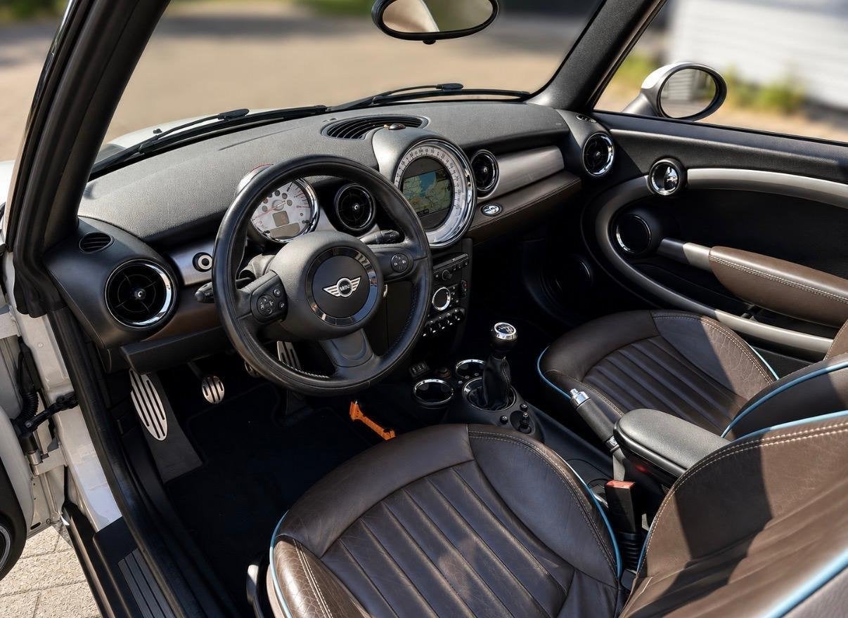 MINI Cabrio 1.6 Cooper S Highgate uitvoering | Luxe samenste, Auto's, Mini, Voorwielaandrijving, Euro 5, Gebruikt, 4 cilinders