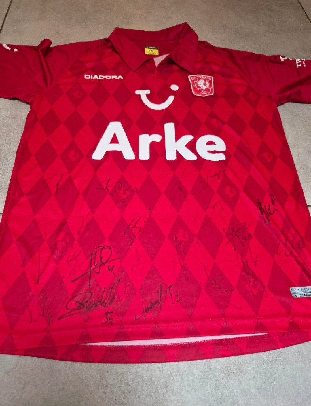 thuisshirt FC Twente met handtekeningen 2010-2011, Groter dan maat XL, Ophalen of Verzenden, Shirt