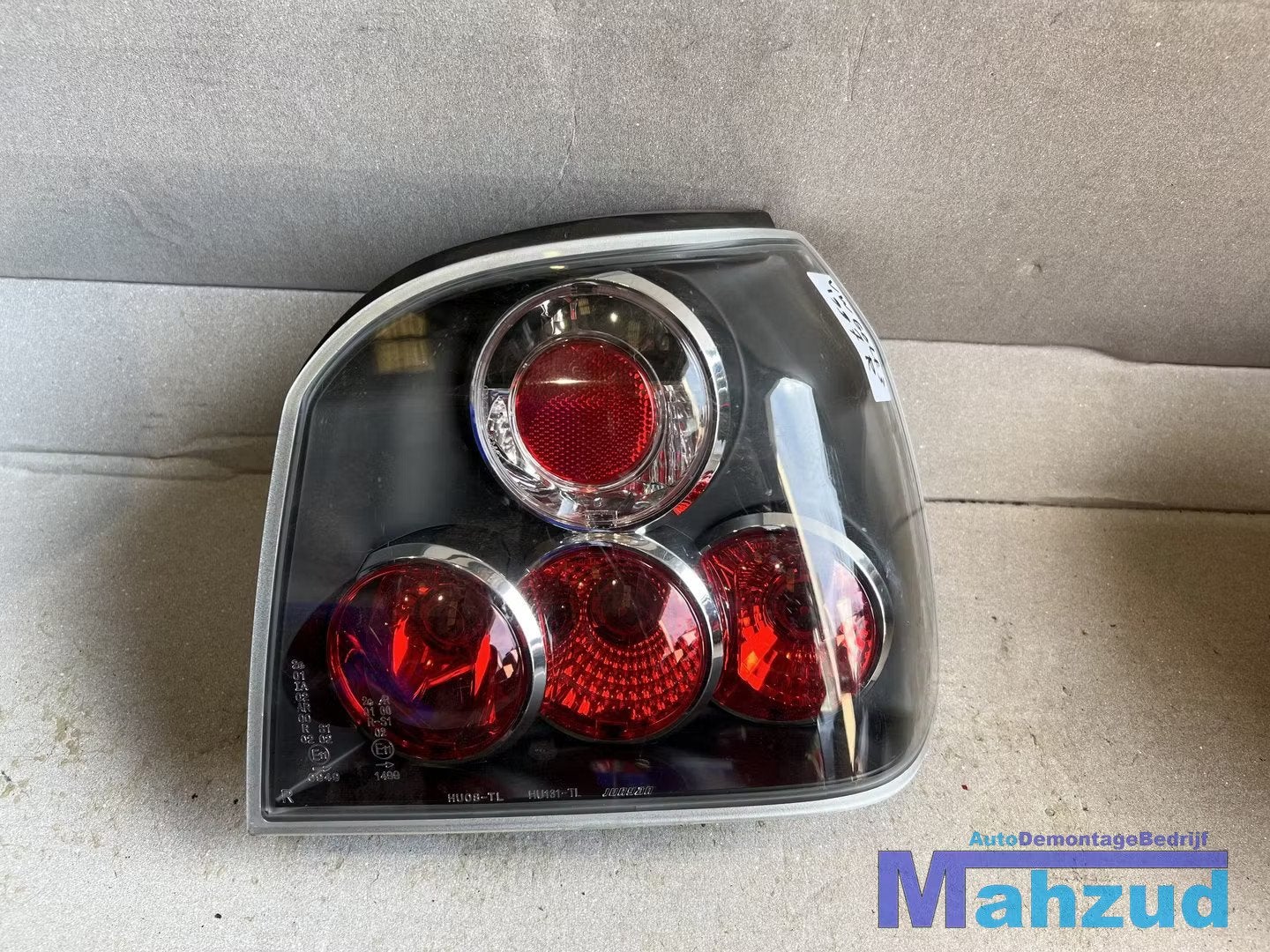 VW GOLF 3 Rechts achterlicht 1989-1998 right backlight, Gebruikt, Volkswagen, Volkswagen AG, Berliner Ring 2
38440  Wolfsburg, DE