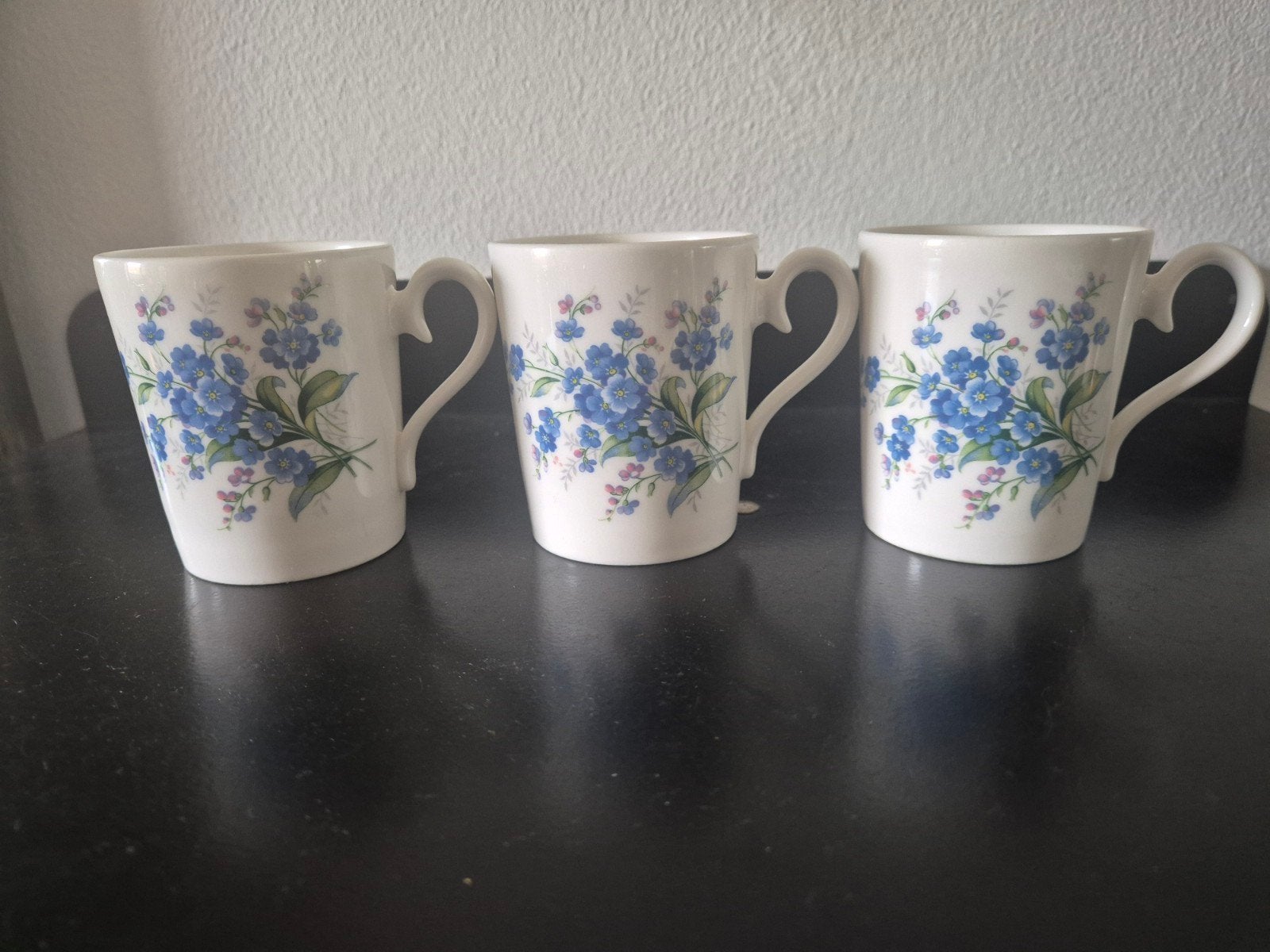 Forget-me-not royal albert porselein, Verzamelen, Porselein, Kristal en Bestek, Ophalen of Verzenden, Gebruikt, Porselein, Kop en/of schotel