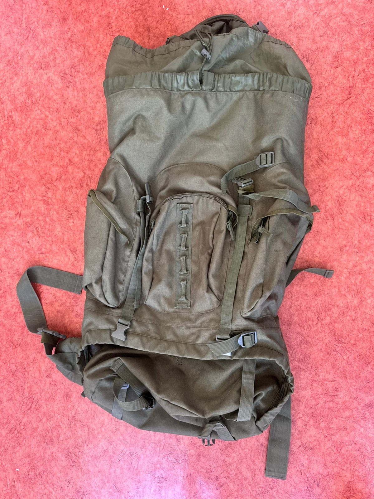 Twee-delige Highlander Pro-Force set + matching daypack, 40 cm of meer, Gebruikt, Trekking, Ophalen