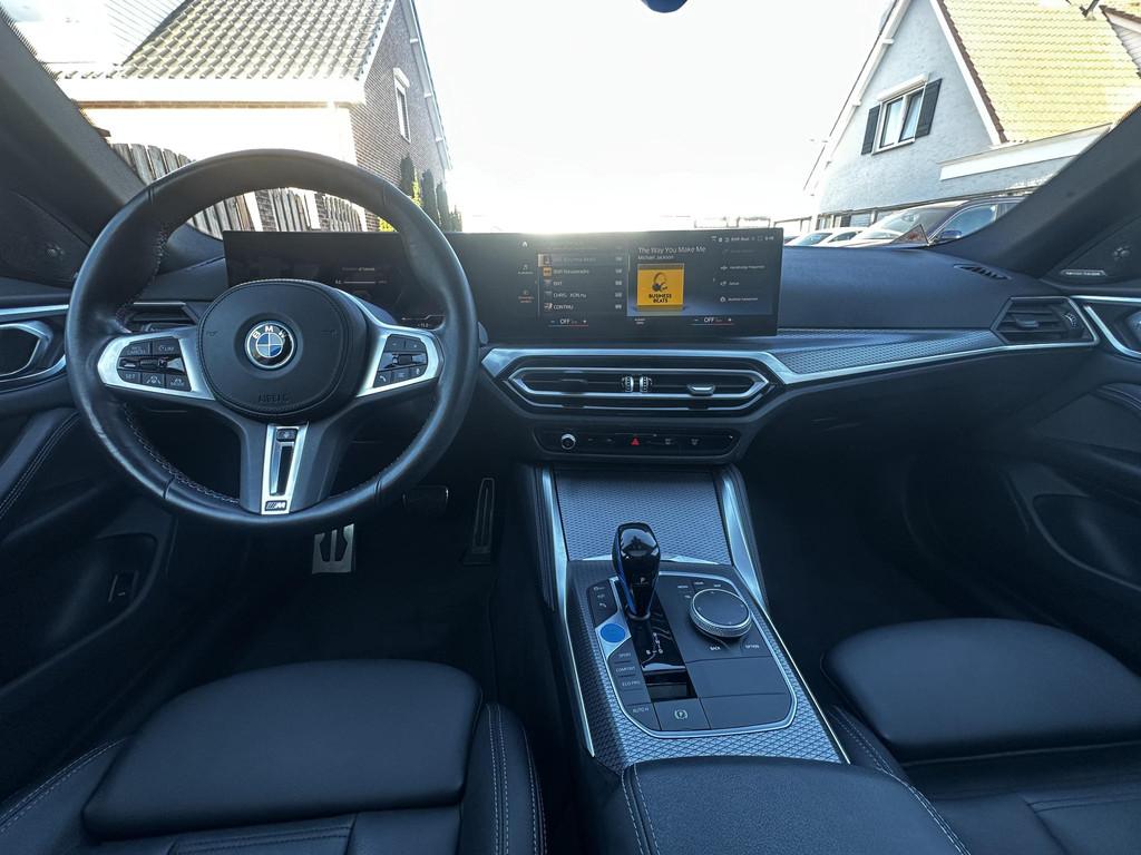 BMW i4 M50 M-Sport 544pk 84 kWh, Auto's, BMW, 110 €/maand, Zwart, Vierwielaandrijving, Te koop