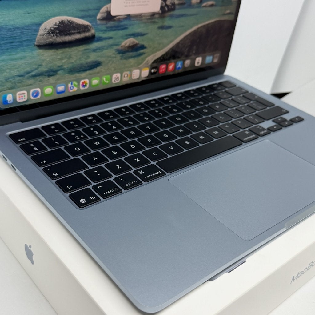 MacBook Air M5 512GB blauw /ongebruikt+ 12 maanden garantie, Apple, Zo goed als nieuw, Support@apple.com, Apple Park Way, Cupertino, California