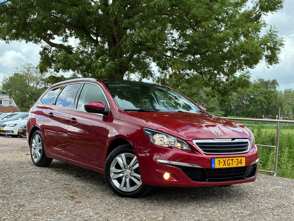 Peugeot 308 SW 1.2 | Goed onderhouden! | Pano + Navi + Cruis, Stof, Gebruikt, 1199 cc, 1165 kg