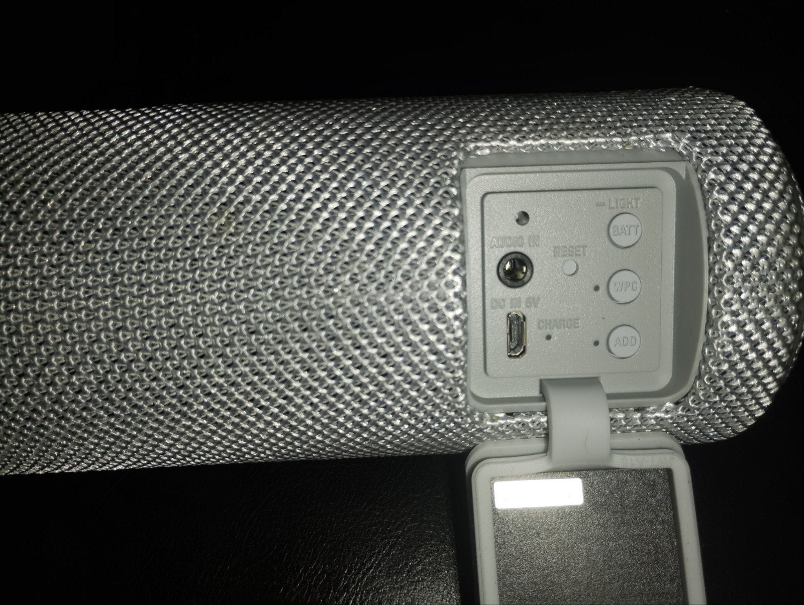 Foto 4 van Sony draagbare Bluetooth speaker zilver