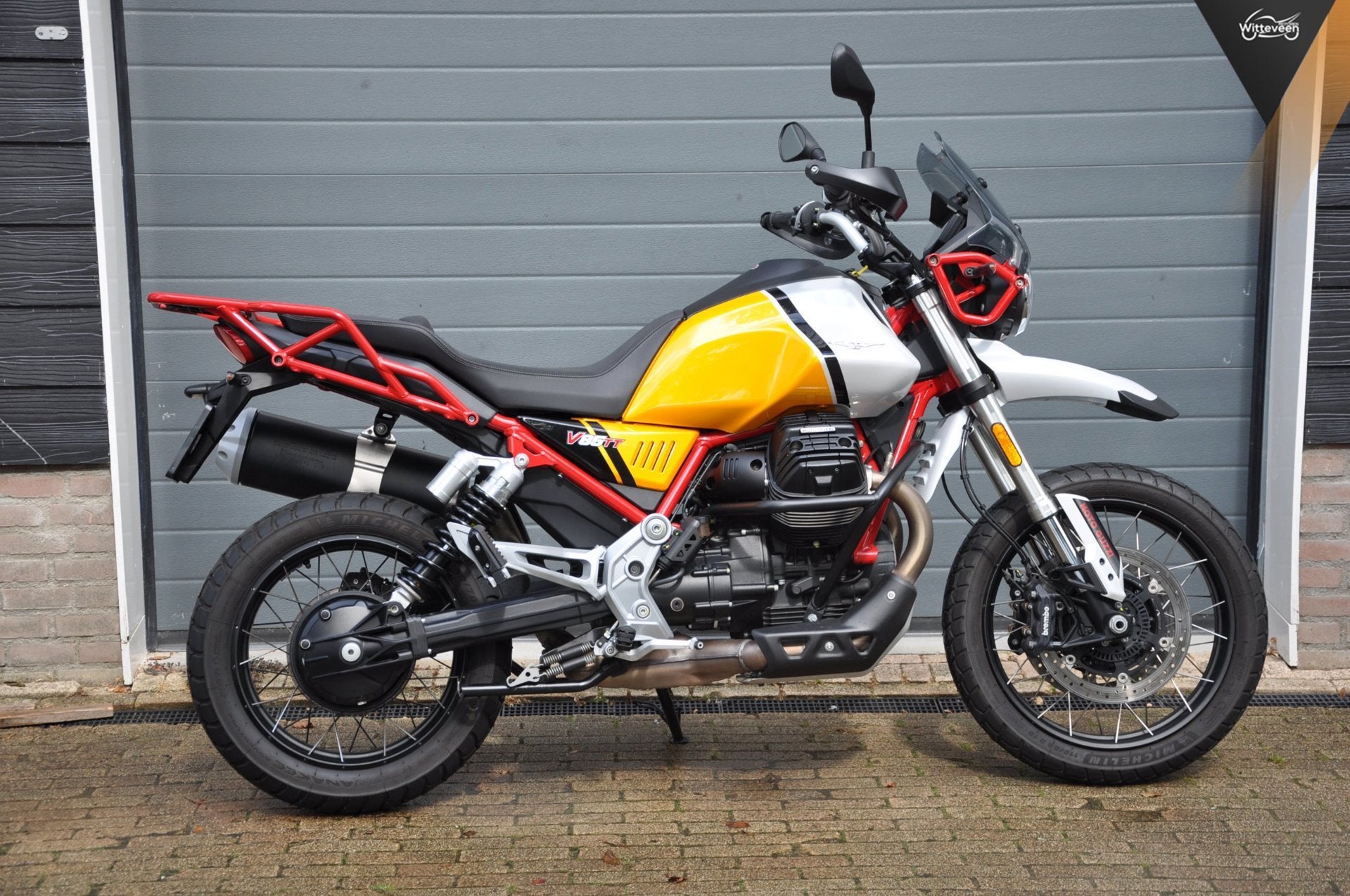 Moto Guzzi V85 TT Evocative 9000 kms!, Bedrijf, Meer dan 35 kW, Toermotor, Traction Control
