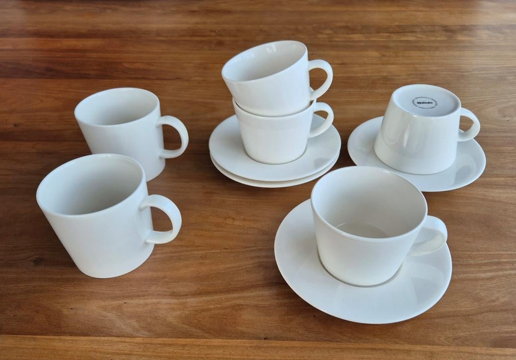 4 x Iittala kop en schotels 2 x mok wit Teema, Huis en Inrichting, Keuken | Servies, Ophalen of Verzenden, Porselein, Overige stijlen