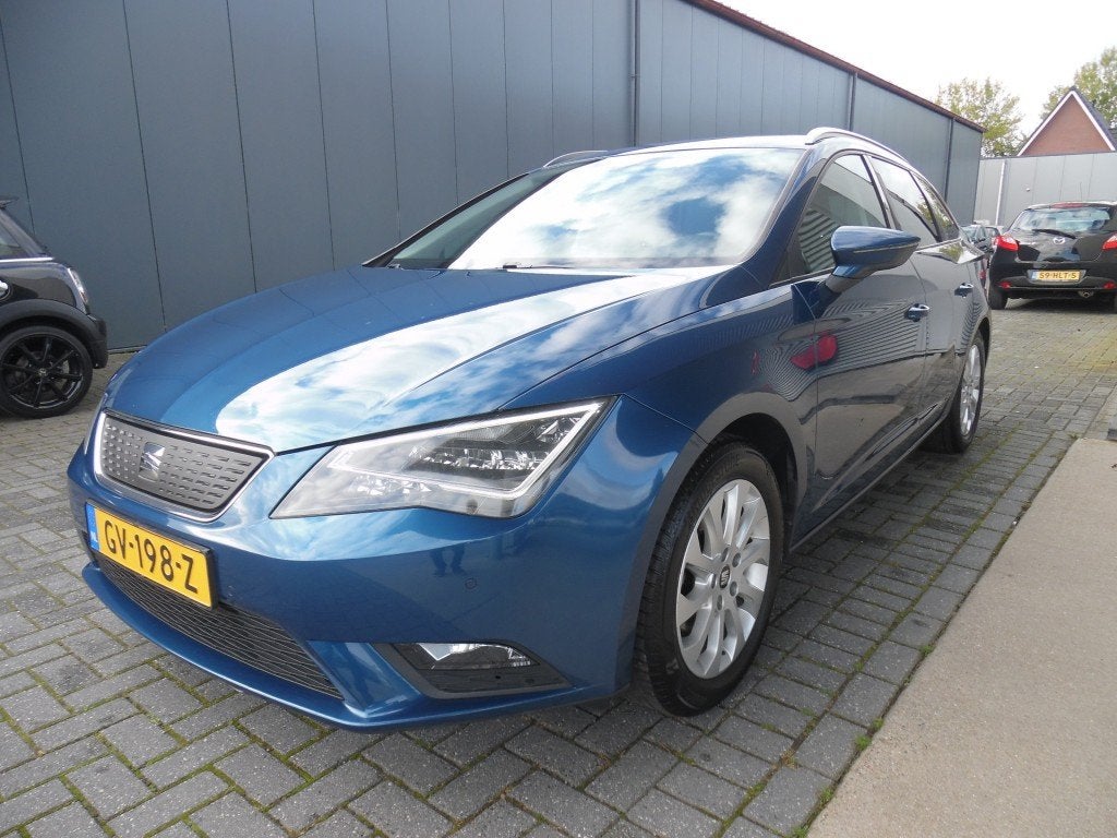 Seat LEON 1.0 ECOTSI STYLE CON, Voorwielaandrijving, 1136 kg, USB, 23 km/l