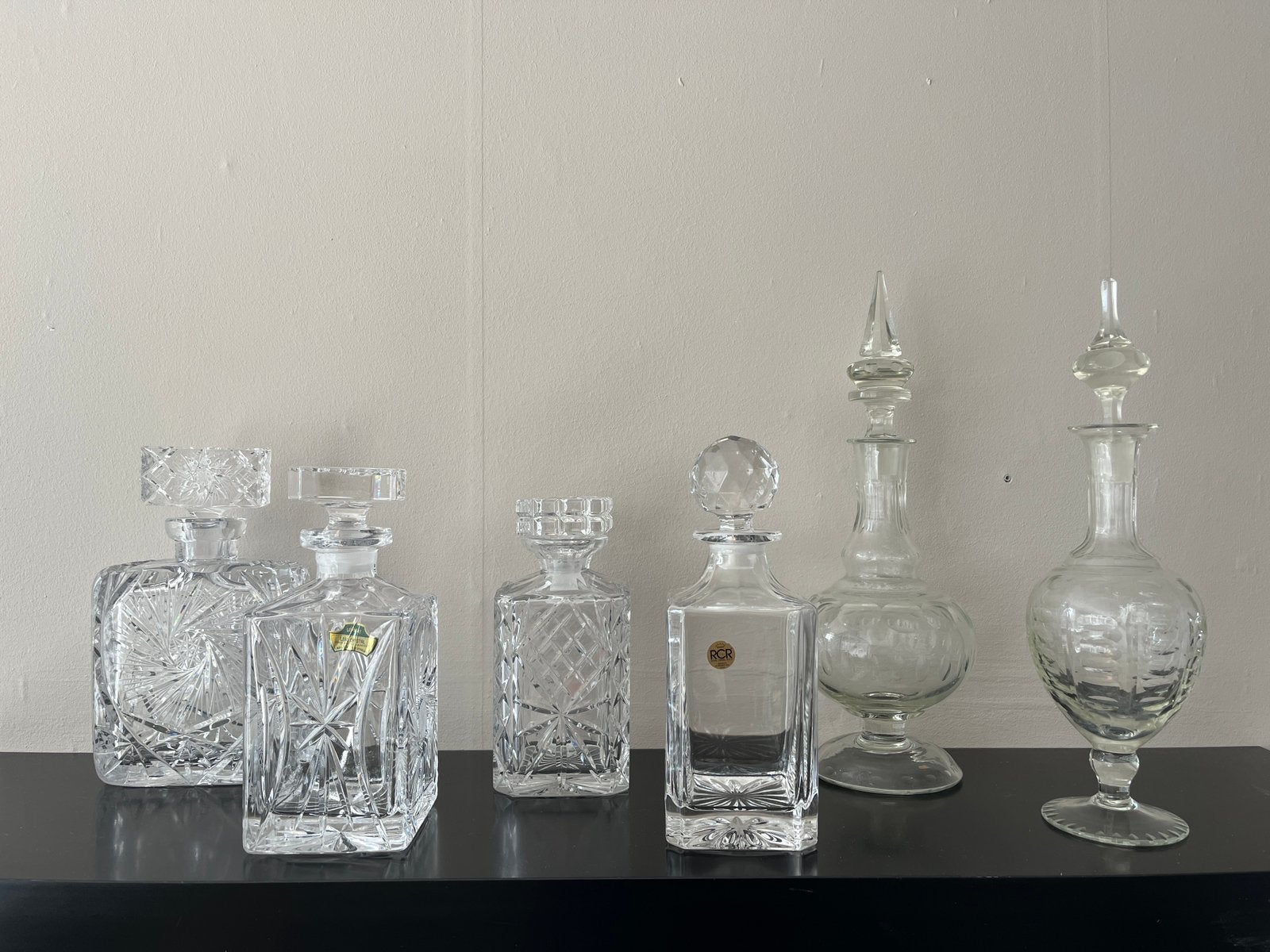 6 glazen/kristallen karaffen met stop – complete set, Ophalen, Zo goed als nieuw, Kristal, Overige typen