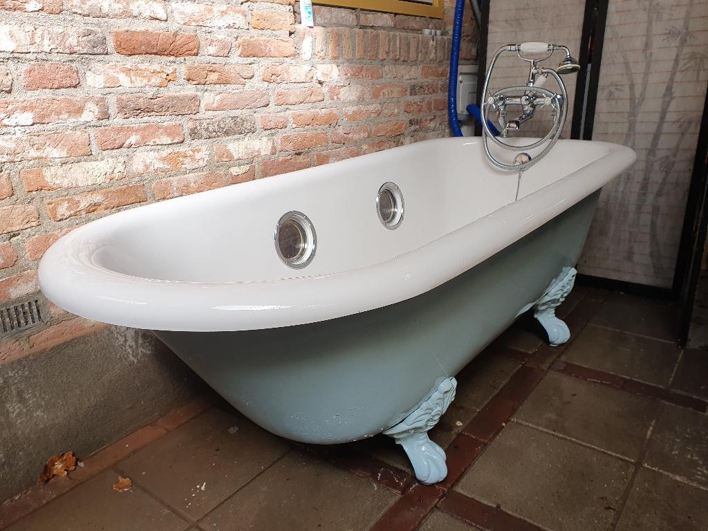 Ligbad op pootjes, gietijzer, Doe-het-zelf en Verbouw, Sanitair, Ophalen, Gebruikt, Bad