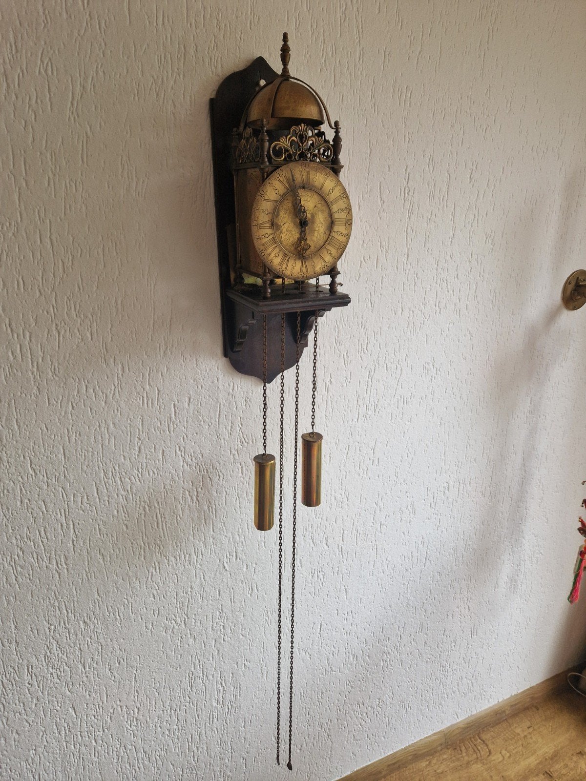 Lantarenklok met Junghans uurwerk - ketting defect, Antiek en Kunst, Antiek | Klokken, Ophalen of Verzenden