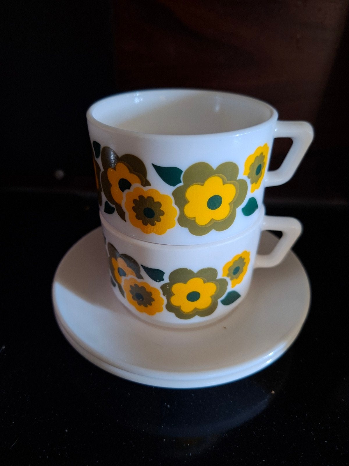 2 vintage Arcopal kopjes ,kop en schotel, Verzamelen, Retro, Ophalen of Verzenden, Huis en Inrichting