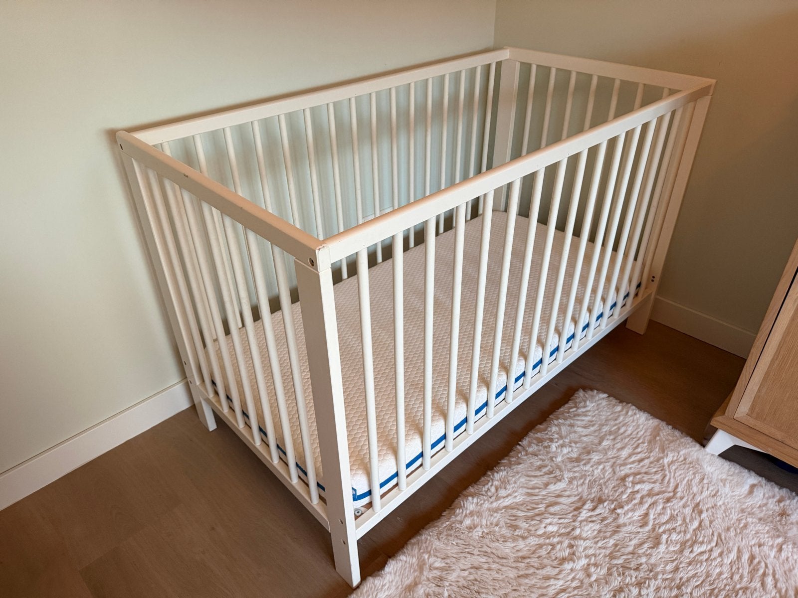 Wit ledikant met aerosleep + topper 120x60, Kinderen en Baby's, Ophalen, Zo goed als nieuw, Ledikant