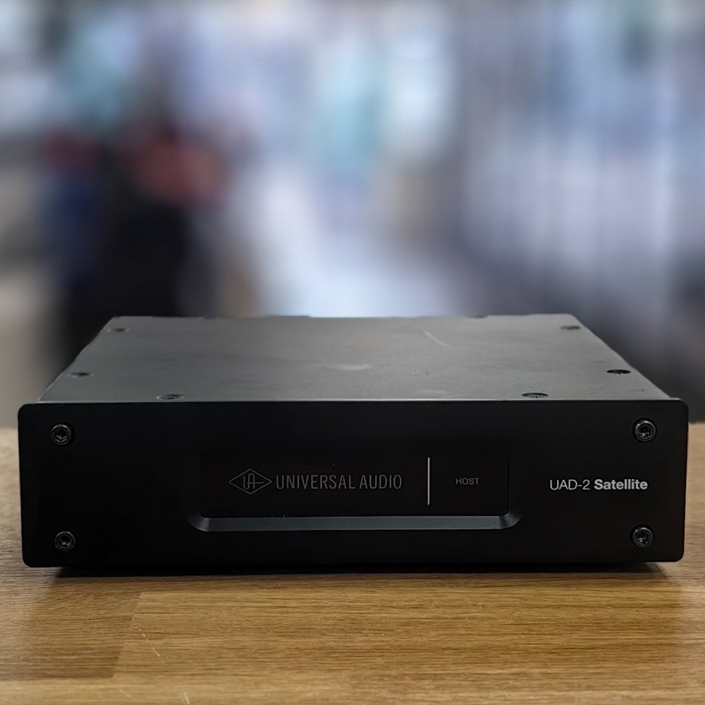 Universal Audio UAD-2 Satellite USB Quad Core - In Nette Sta, Universal, Zo goed als nieuw, https://www.universalstudios.com/contact-us