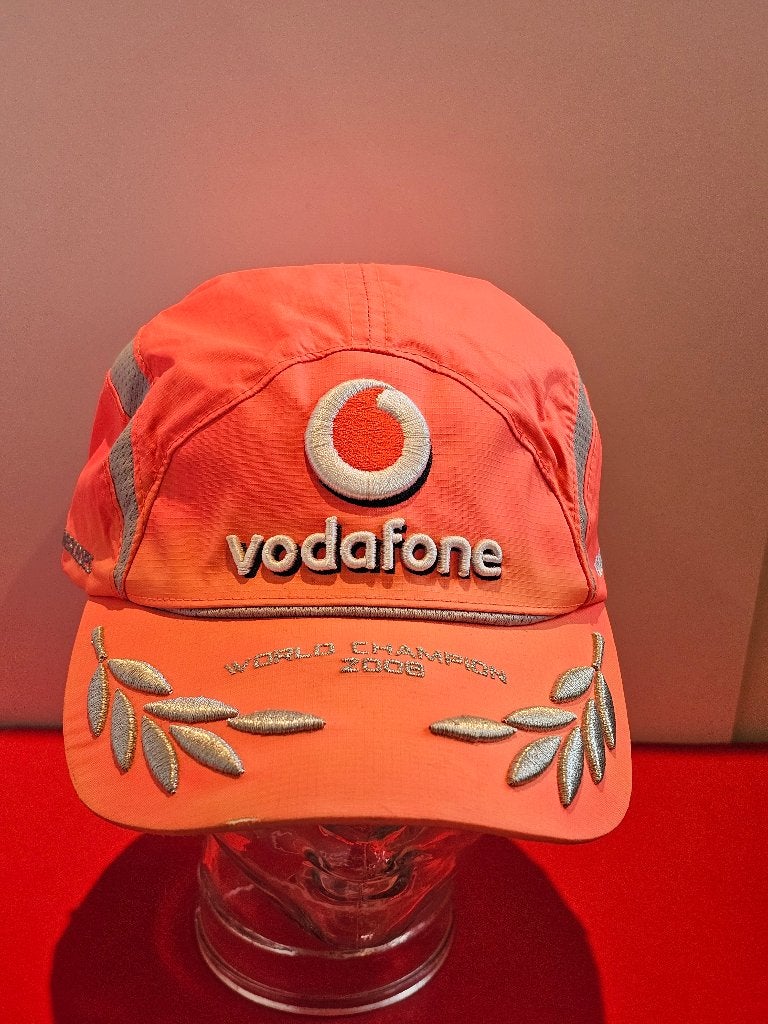 Cap Mercedes, Lewis Hamilton, 1st World Champion 2008., Ophalen of Verzenden, Zo goed als nieuw, Formule 1